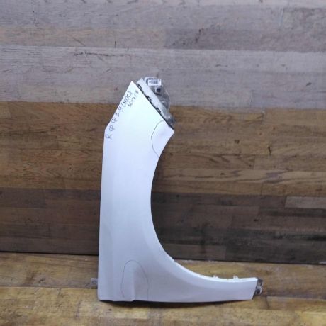 krylo-pravoe-ford-focus-3-rest-17gv-defekty-art-44372-big-0