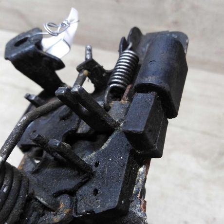 zamok-kapota-audi-a6-c5-do-rest-art-44610-big-3