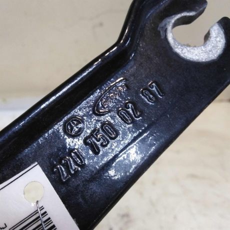 petlia-bagaznika-zadniaia-pravaia-sedan-mercedes-w220-art-45012-big-1