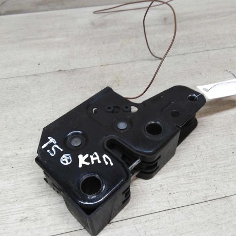 zamok-kapota-volkswagen-transporter-t5-art-45470-big-1