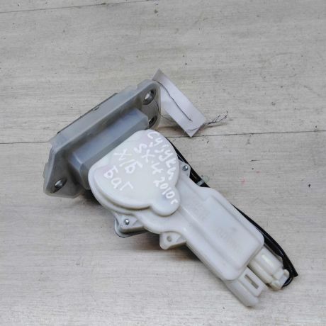 zamok-bagaznika-suzuki-sx4-2010-god-vypuska-art-45654-big-1