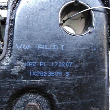 zamok-kapota-volkswagen-jetta-5-art-45686-big-1