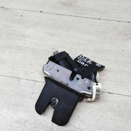 zamok-bagaznika-volkswagen-jetta-5-art-45852-big-0