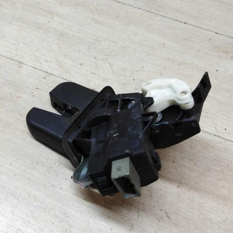 zamok-bagaznika-volkswagen-jetta-5-art-45852-big-5