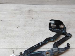 petlia-bagaznika-levaia-sedan-volkswagen-passat-b5-art-46161