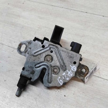 zamok-kapota-ford-focus-2-art-46236-big-0