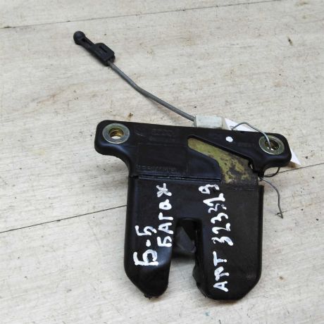 zamok-bagaznika-sedan-volkswagen-passat-b5-99gv-art-46489-big-0