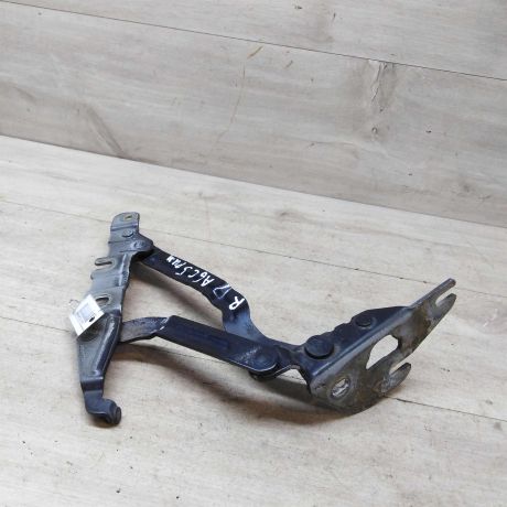 petlia-bagaznika-pravaia-sedan-audi-a6-c5-do-rest-art-46528-big-3