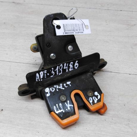 zamok-bagaznika-skoda-octavia-tour-liftback-art-47140-big-1