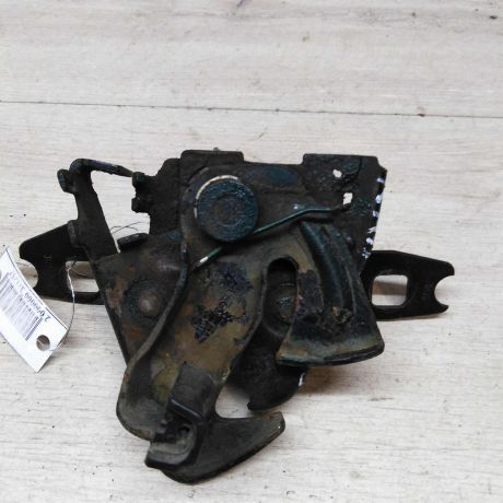 zamok-kapota-skoda-octavia-tour-art-48294-big-0