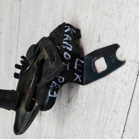 zamok-kapota-skoda-octavia-tour-art-48294-big-2