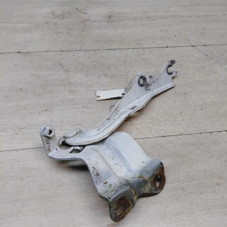 petlia-kapota-levaia-mazda-3-bl-art-48419-big-2