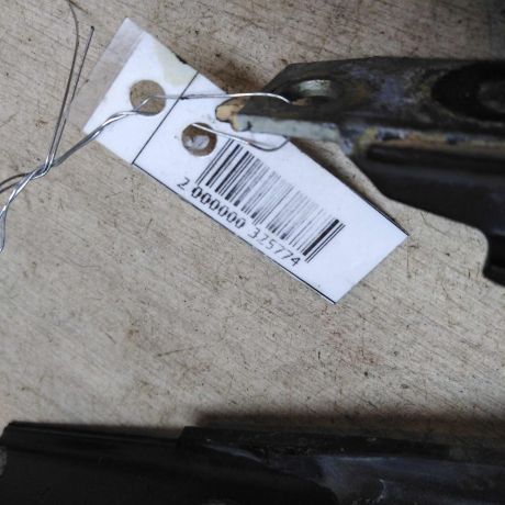 petlia-kapota-levaia-audi-a6-c5-24i-28i-art-48437-big-2