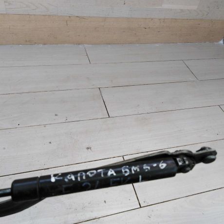 petlia-kapota-levaia-bmw-e34-art-48621-big-1