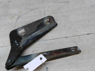 petlia-kapota-levaia-chevrolet-niva-07gv-art-48918