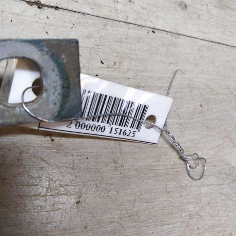 petlia-kapota-pravaia-chevrolet-niva-07gv-art-49074-big-1