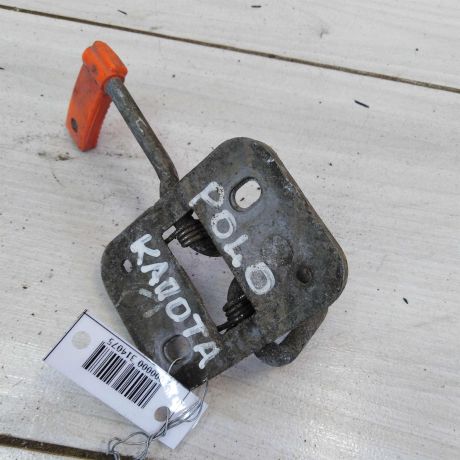 zamok-kapota-rucka-otkryvaniia-volkswagen-polo-sedan-art-49656-big-2
