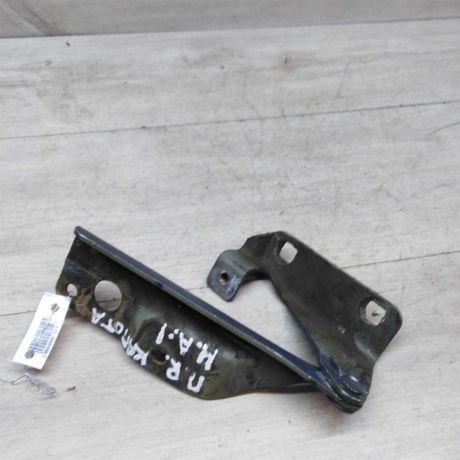 petlia-kapota-pravaia-nissan-almera-ii-n16-art-49749-big-0