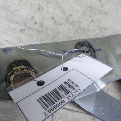 petlia-bagaznika-levaia-sedan-nissan-primera-p12-art-50591-big-2