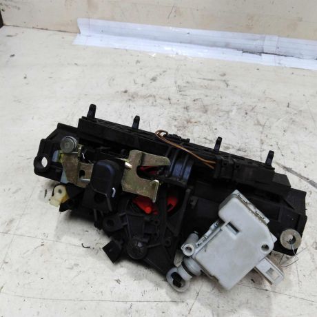 zamok-bagaznika-audi-a6-c5-art-50760-big-1