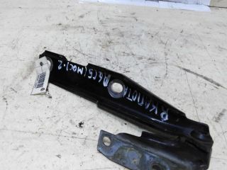 petlia-kapota-pravaia-audi-a6-c5-art-50828