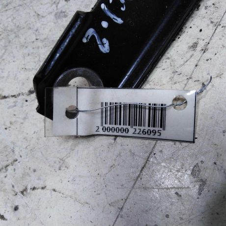 petlia-kapota-pravaia-audi-a6-c5-art-50828-big-2