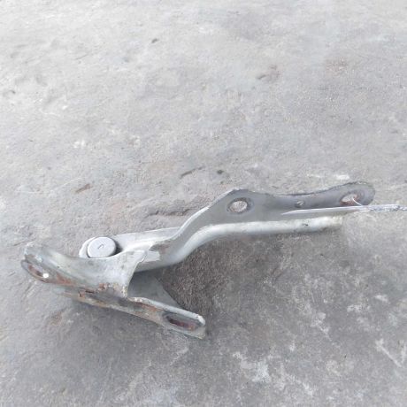 petlia-kapota-levaia-hyundai-elantra-iii-xd-2-art-51312-big-0