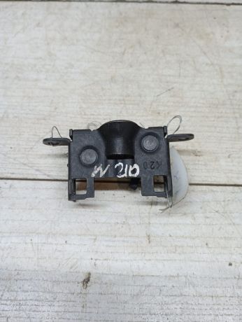 zamok-kapota-pravyi-mercedes-e-class-w210-art-51778-big-4