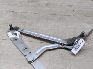 petlia-kryski-bagaznika-levaia-sedan-ford-focus-2-art-52076