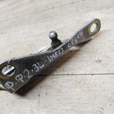 petlia-kryski-bagaznika-levaia-sedan-ford-focus-2-art-52076-big-1