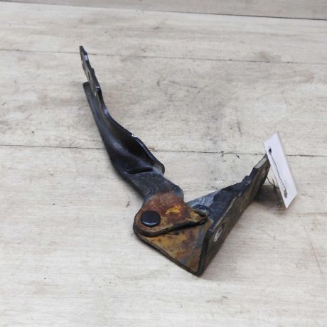 petlia-kapota-mitsubishi-lancer-9-levaia-art-52273-big-0