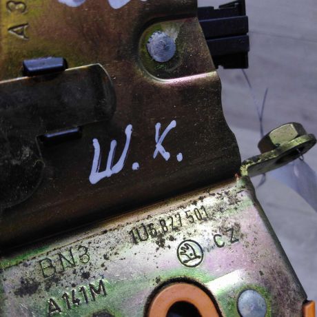 zamok-bagaznika-skoda-octavia-tour-do-rest-art-52616-big-4