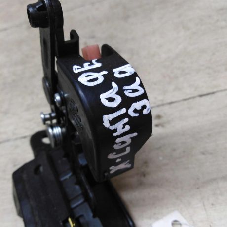 zamok-bagaznika-hyundai-santa-fe-ii-art-52645-big-2