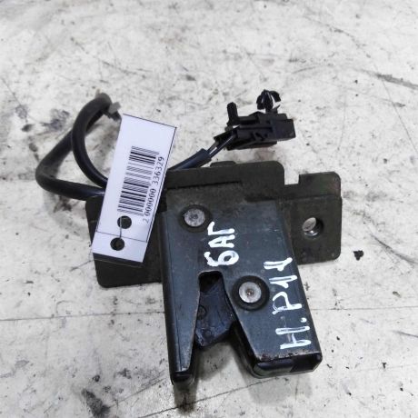 zamok-kryski-bagaznika-nissan-primera-p11-art-52787-big-0