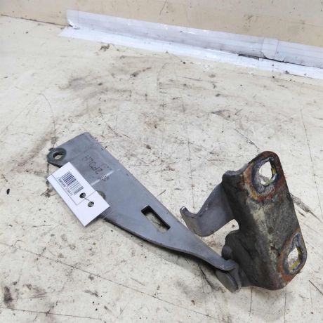 petlia-kapota-levaia-nissan-primera-p11-art-52821-big-2