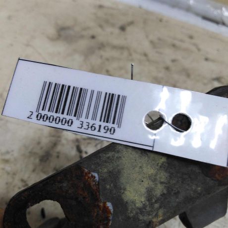 petlia-kapota-pravaia-nissan-primera-p11-art-52855-big-2