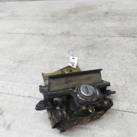 zamok-bagaznika-skoda-octavia-tour-art-53139-big-0