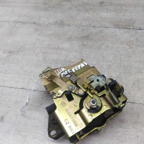 zamok-bagaznika-skoda-octavia-tour-art-53139-big-3