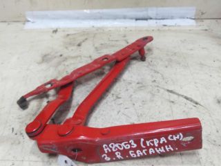 petlia-bagaznika-pravaia-audi-80-b3-sedan-art-53233