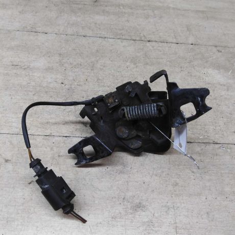 zamok-kapota-skoda-octavia-tour-art-53380-big-2