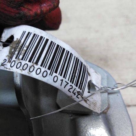 petlia-kryski-bagaznika-renault-logan-pravaia-art-54565-big-1