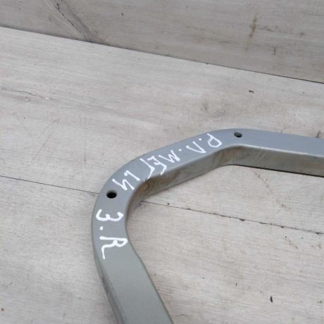 petlia-kryski-bagaznika-renault-logan-pravaia-art-54565-big-2