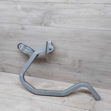 petlia-kryski-bagaznika-renault-logan-pravaia-art-54565-big-0