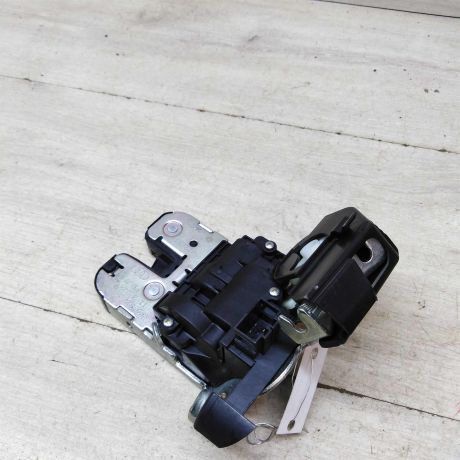 zamok-bagaznika-audi-a1-i-8x-art-54913-big-1