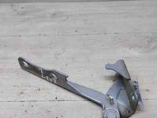 petlia-kapota-levaia-hyundai-accent-2-06-gv-sedan-art-55693