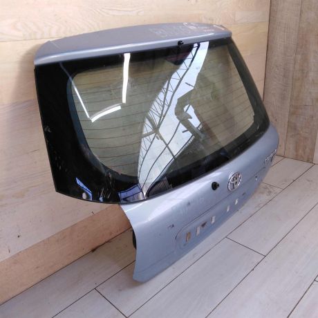 kryska-bagaznika-toyota-corolla-ix-e120-e130-e12-xetcbek-art-56389-big-6