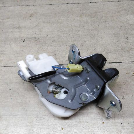 zamok-kryski-bagaznika-mitsubishi-lancer-10-xetcbek-art-56428-big-1