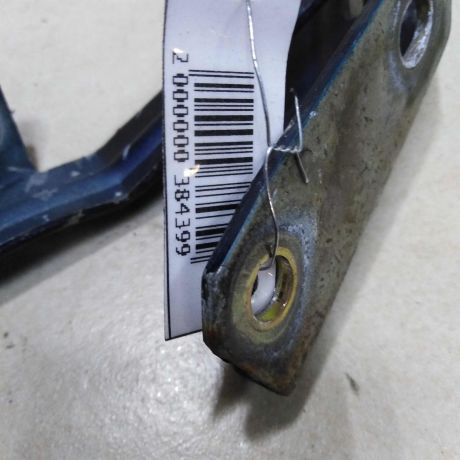 petlia-kapota-pravaia-ford-focus-1-art-56871-big-1