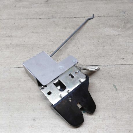 zamok-kryski-bagaznika-sedan-mitsubishi-lancer-9-art-57151-big-1