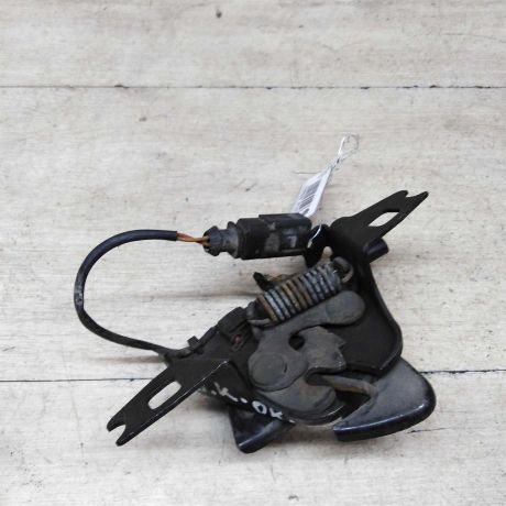 zamok-kapota-skoda-octavia-tour-art-57646-big-2